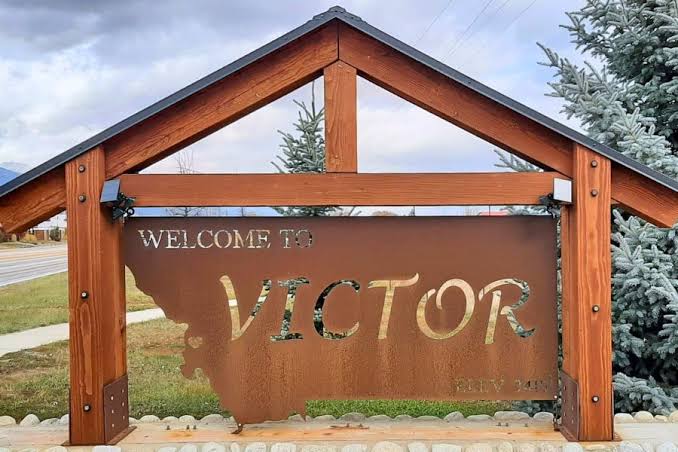 Victor Montana town and Bitterroot Mountains